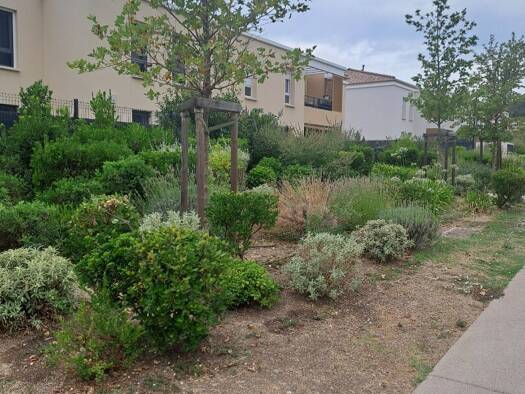 Appartement à louer 1 300 € 3 pièces 2 chambres 64 m² 1er étage Beaudinard-Eoures Aubagne 13400