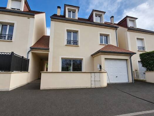 Maison à vendre 449 000 € 5 pièces 4 chambres 113 m² 200 m² de terrain Descartes Champs-sur-Marne 77420