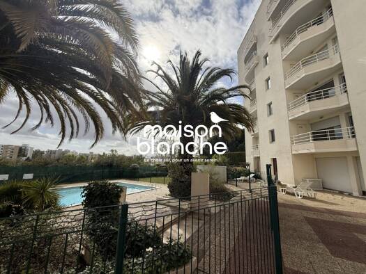 Appartement à louer 636 € 1 pièce 23,4 m² 6ème étage Arlac Mérignac 33700