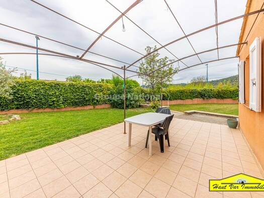 Maison de plain-pied à vendre 449 000 € 4 pièces 3 chambres 110 m² 600 m² de terrain Gréoux-les-Bains 04800