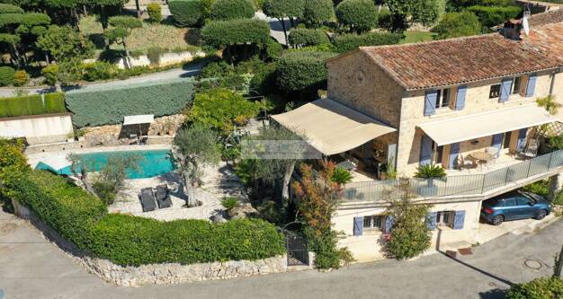 Ferme à vendre 700 000 € 6 pièces 3 chambres 145 m² 423 m² de terrain Speracedes 06530