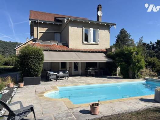 Maison à vendre 449 000 € 9 pièces 6 chambres 280 m² 2 251 m² de terrain Aurec-sur-Loire 43110