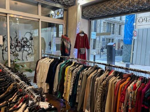 Boutique à vendre 150 000 € 30 m² de surface de vente Bordeaux 33000