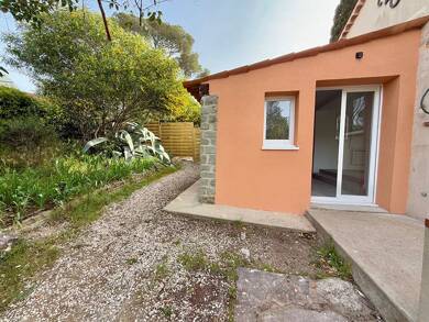 Appartement à louer 1 750 € 4 pièces 3 chambres 107 m² 1er étage Saint Raphael 83700