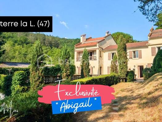 Maison à vendre 590 000 € 11 pièces 7 chambres 360 m² 15 866 m² de terrain Sauveterre-la-Lémance 47500