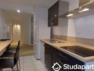 Appartement à louer 485 € 1 pièce 3 chambres 12 m² 9ème étage Nantes 44300