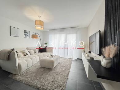 Appartement à louer 1 750 € 4 pièces 3 chambres 84 m² Dernier étage, Étage 3/3 La Balme de Sillingy 74330
