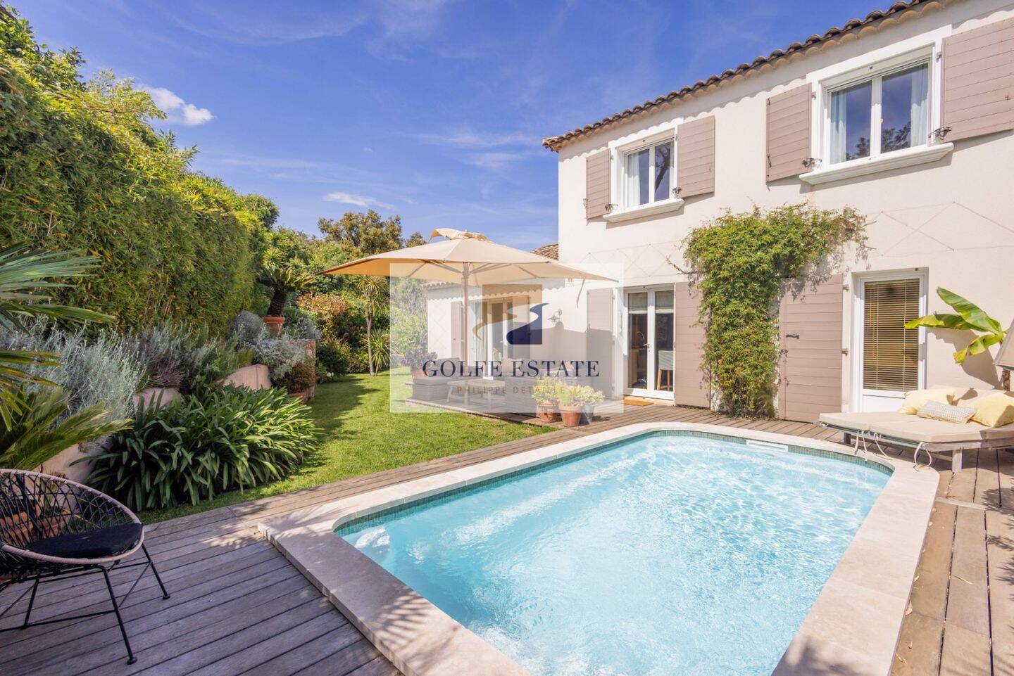 Maison à vendre, 130m², LA CROIX VALMER