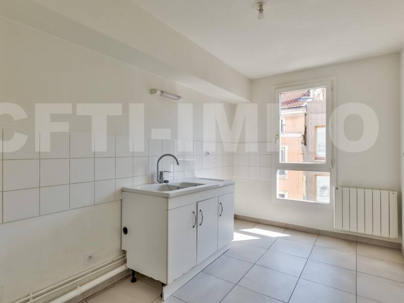 Maison à louer, 57m², LYON 3E