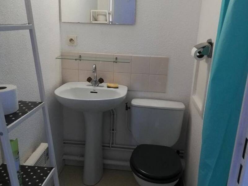 Maison à louer, 17m², LYON 8E