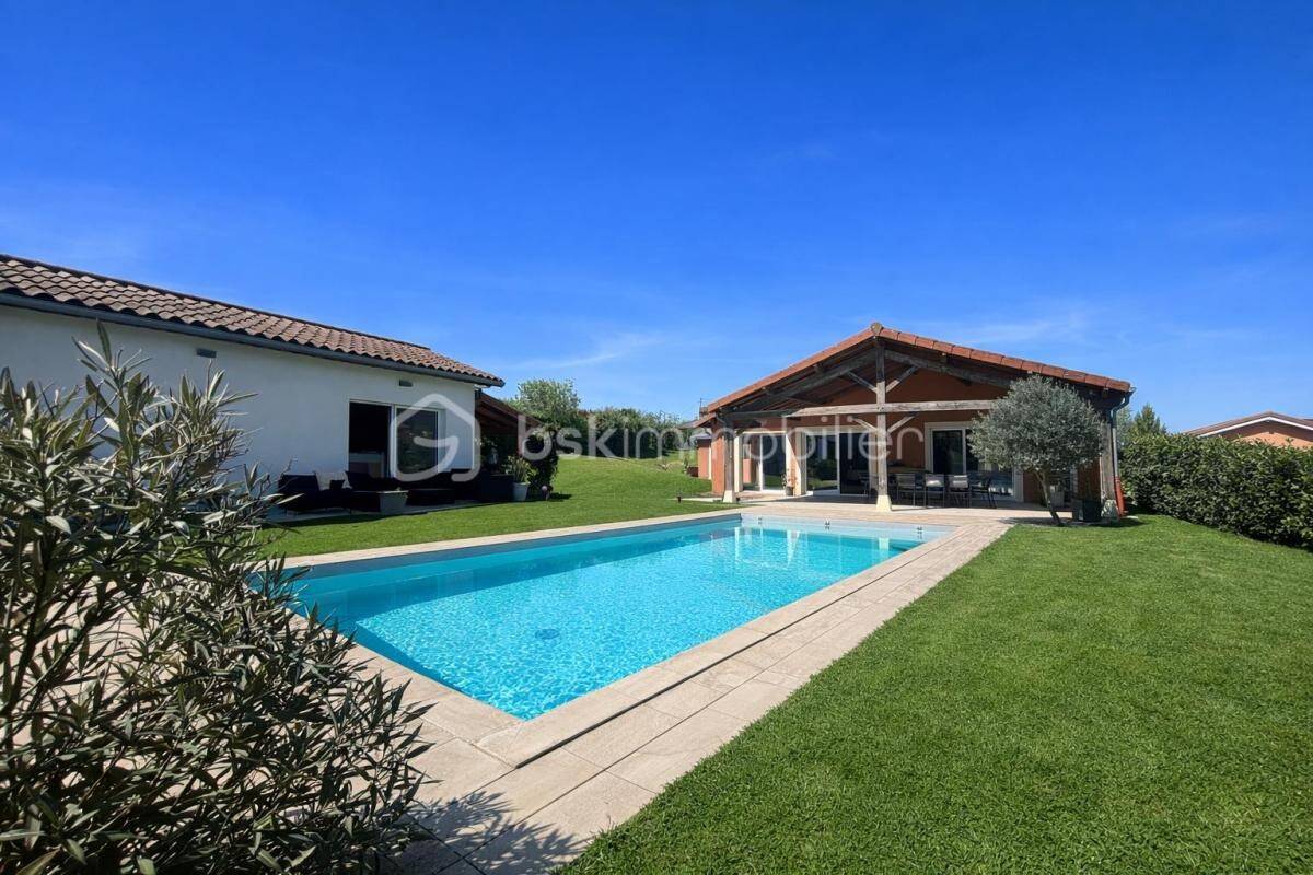 Maison à vendre, 210m², SAINT JULIEN SUR VEYLE