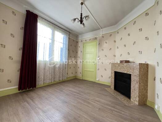 Maison à vendre 89 000 € 6 pièces 4 chambres 158 m² Charmont 51330