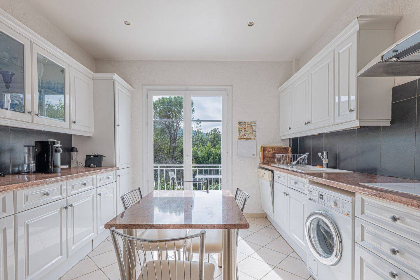 Maison à vendre, 241m², TOURRETTES SUR LOUP