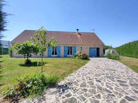 Maison à vendre 214 000 € 5 pièces 3 chambres 132 m² 2 028 m² de terrain La Loupe 28240