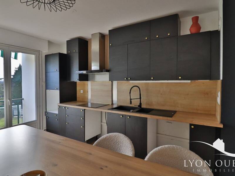 Maison à louer, 95m², CHARBONNIERES LES BAINS