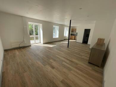 Appartement à louer 550 € 3 pièces 2 chambres 91 m² RDC Robiac-Rochessadoule 30160
