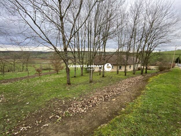 Maison de plain-pied à vendre 243 800 € 5 pièces 3 chambres 130 m² 1 756 m² de terrain Venarey-les-Laumes 21150