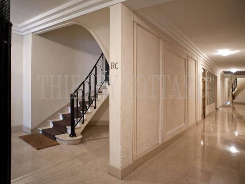 Maison à louer, 138m², PARIS 16E