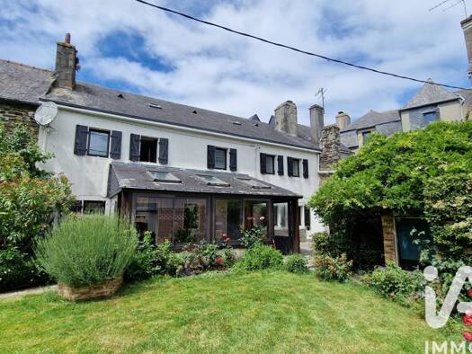 Maison à vendre 158 000 € 7 pièces 6 chambres 129 m² 283 m² de terrain Gourin 56110