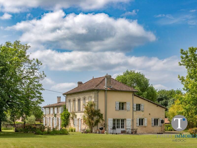 Maison à vendre, 530m², LISTRAC MEDOC