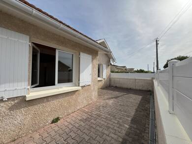 Maison à louer 816 € 3 pièces 2 chambres 72 m² Soulac sur Mer 33780