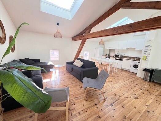 Appartement à louer - Première occupation 820 € 3 pièces 2 chambres 65 m² Étage 2/2 Nord Ouest Saint-Péray 07130