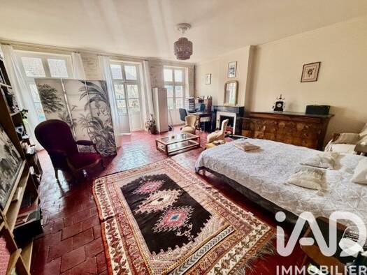 Maison de ville à vendre 200 000 € 5 pièces 4 chambres 189 m² Saint-Gengoux-le-National 71460