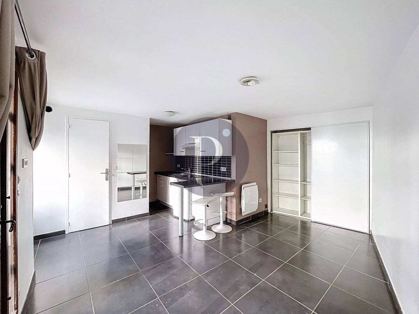 Maison à vendre, 19m², VILLENEUVE LE ROI