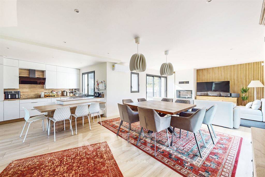 Maison à vendre, 335m², SAINT LEGER EN YVELINES