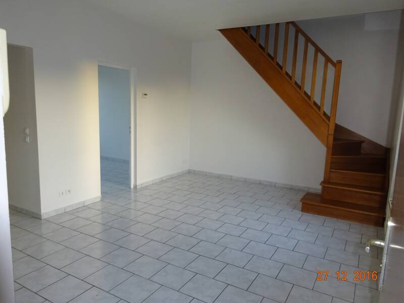 Maison à louer, 54m², SAINT THIBAULT DES VIGNES