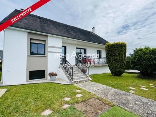 Pavillon à vendre 225 500 € 6 pièces 4 chambres 172 m² 1 363 m² de terrain Jublains 53160