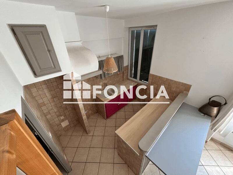 Maison à louer, 35m², SEPTEMES LES VALLONS