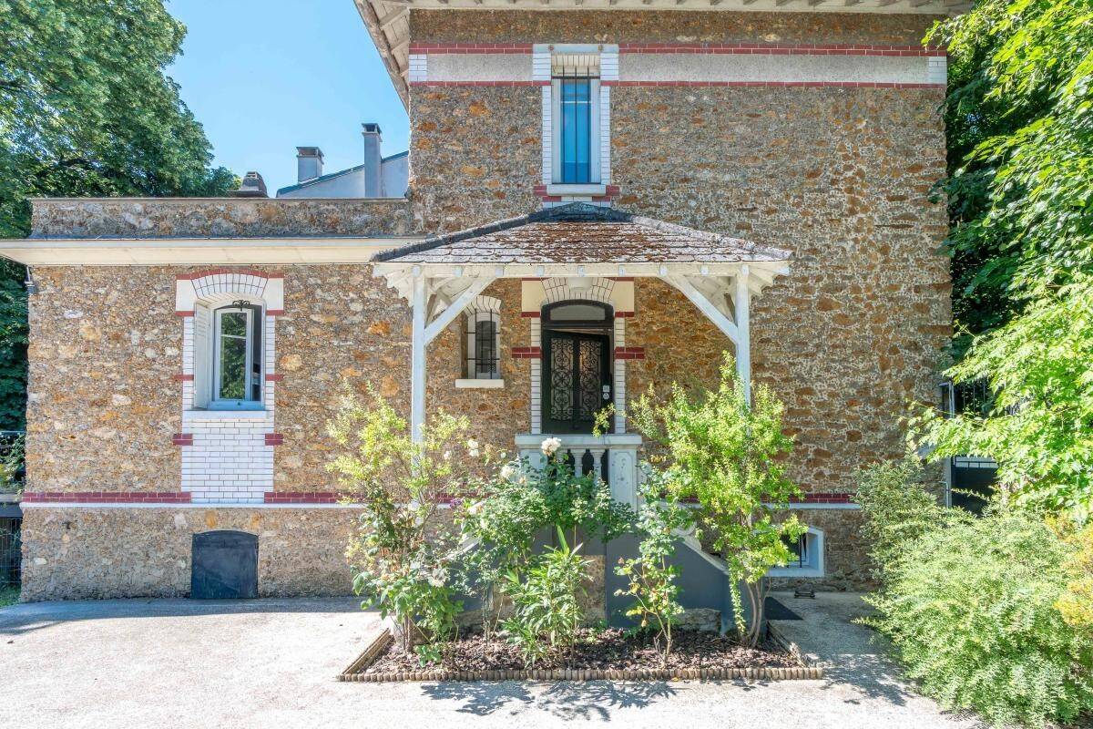 Maison à vendre, 200m², SAINT MAUR DES FOSSES