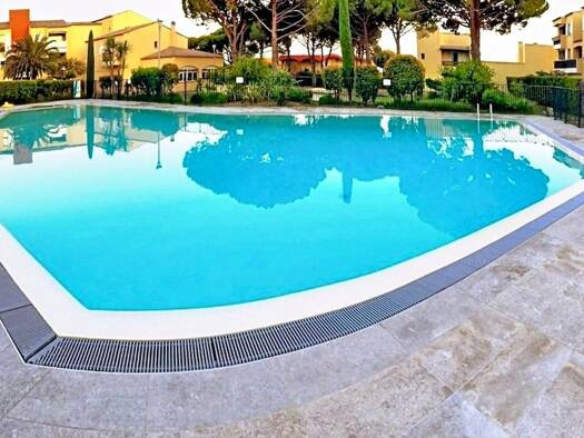 Appartement à vendre 349 500 € 2 pièces 1 chambre 52 m² RDC/3 Cassis 13260