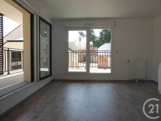 Appartement à louer 1 100 € 4 pièces 3 chambres 85,8 m² 2ème étage Chartres 28000