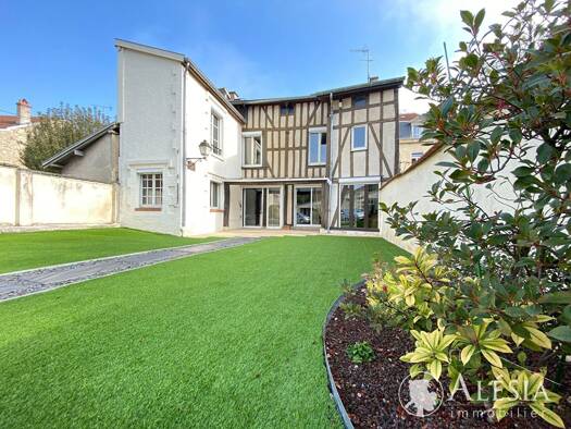 Maison à vendre 420 000 € 14 pièces 5 chambres 445 m² 500 m² de terrain Centre-Léon Bourgeois Châlons-en-Champagne 51000