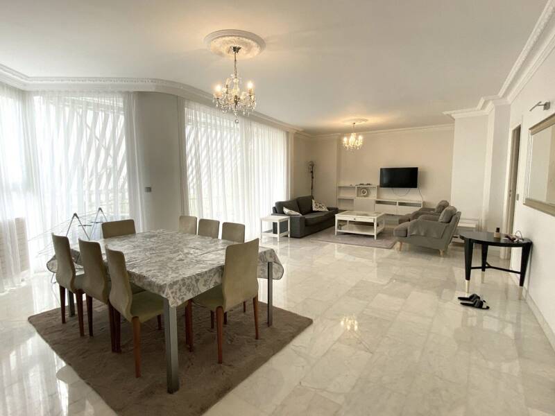 Maison à louer, 108m², PARIS 16E