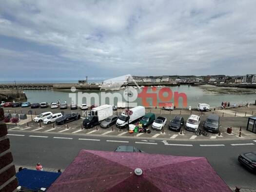 Bar / Café à vendre Fonds de commerce 465 000 € 200 m² d'espace de restauration Basse Ville Le Tréport 76470