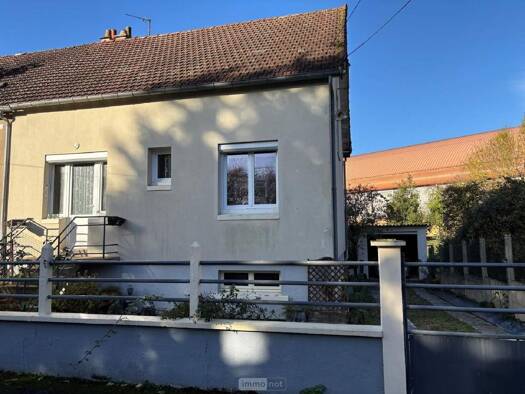 Maison à vendre 99 620 € 4 pièces 5 chambres 98 m² 524 m² de terrain Bessé-sur-Braye 72310