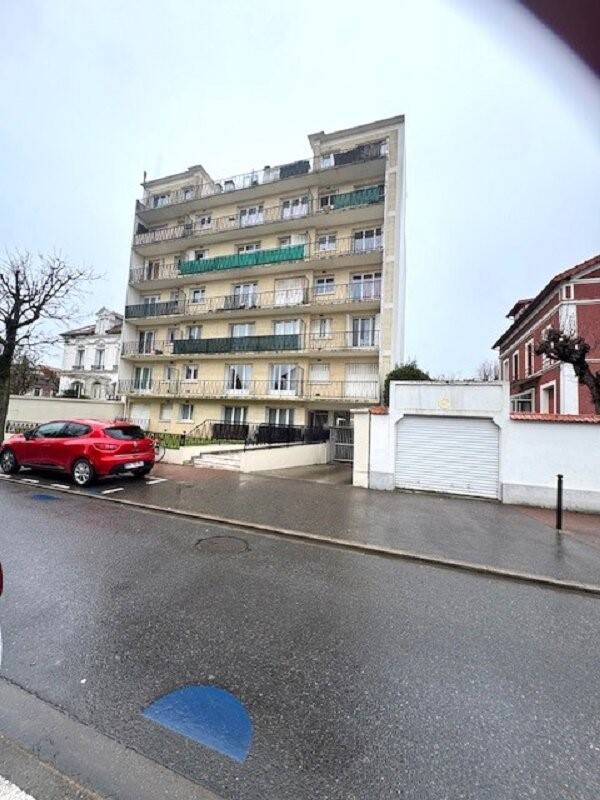 Maison à louer, 29m², SAINT MAUR DES FOSSES