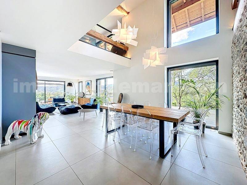 Maison à vendre, 486m², PERS JUSSY