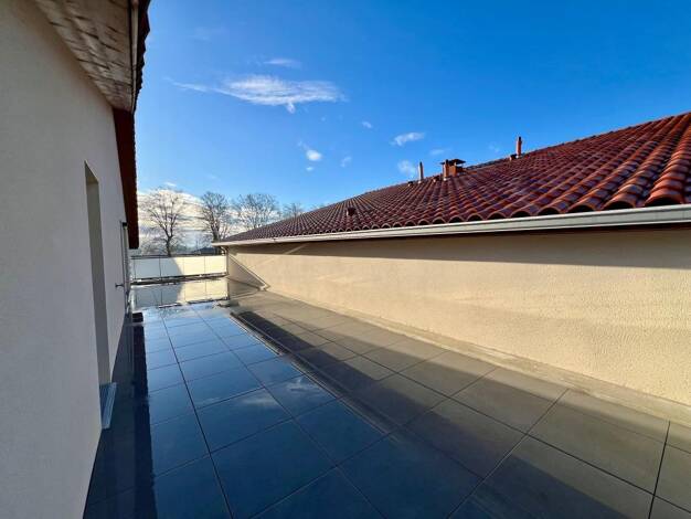 Appartement à louer 1 100 € 4 pièces 3 chambres 85 m² Étage 2/2 Belbeze Tournefeuille 31170