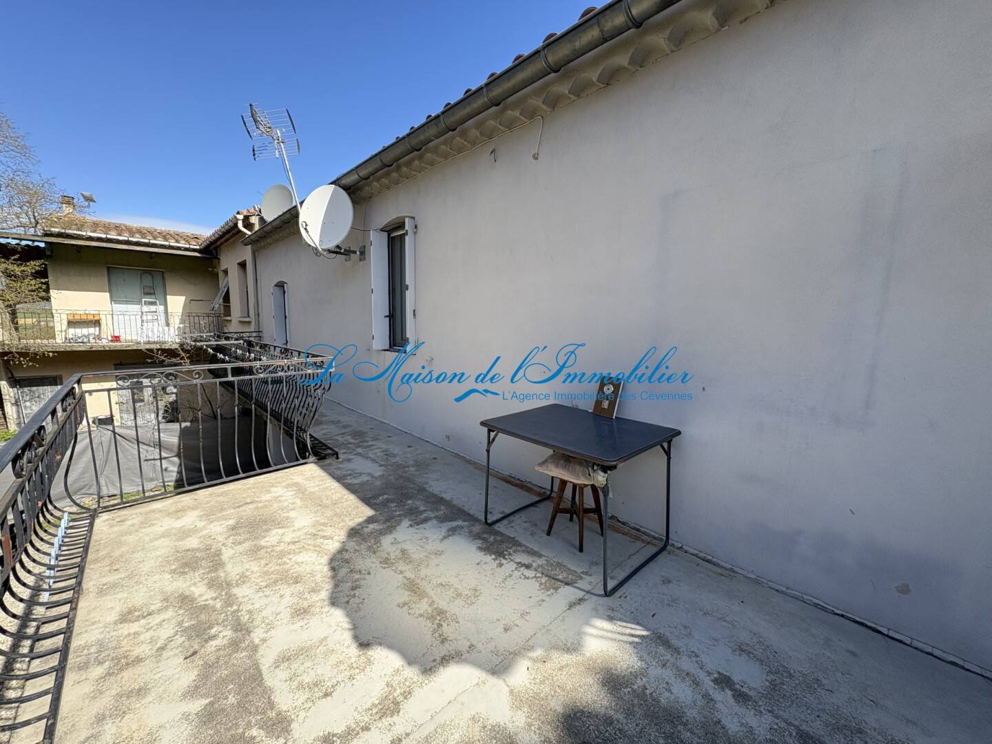 Maison à vendre, 60m², SAINT JEAN DE MARUEJOLS ET AVEJAN