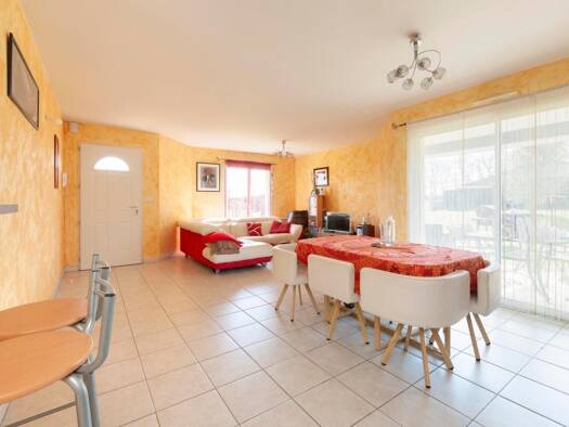 Maison à vendre 233 000 € 4 pièces 3 chambres 94 m² 1 202 m² de terrain Montsoué 40500
