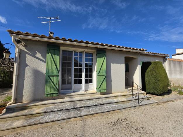 Maison de plain-pied à vendre 442 000 € 4 pièces 3 chambres 86 m² 670 m² de terrain Fontvieille 13990