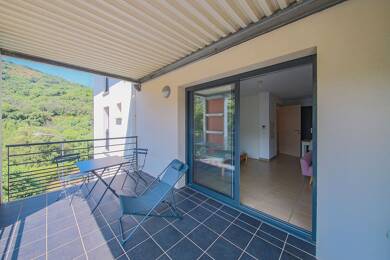 Appartement à louer 570 € 1 pièce 31 m² Étage 2/3 Lupino Bastia 20600