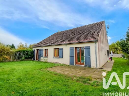 Maison de plain-pied à vendre 199 000 € 6 pièces 4 chambres 122 m² 1 366 m² de terrain Beaumont-du-Gâtinais 77890