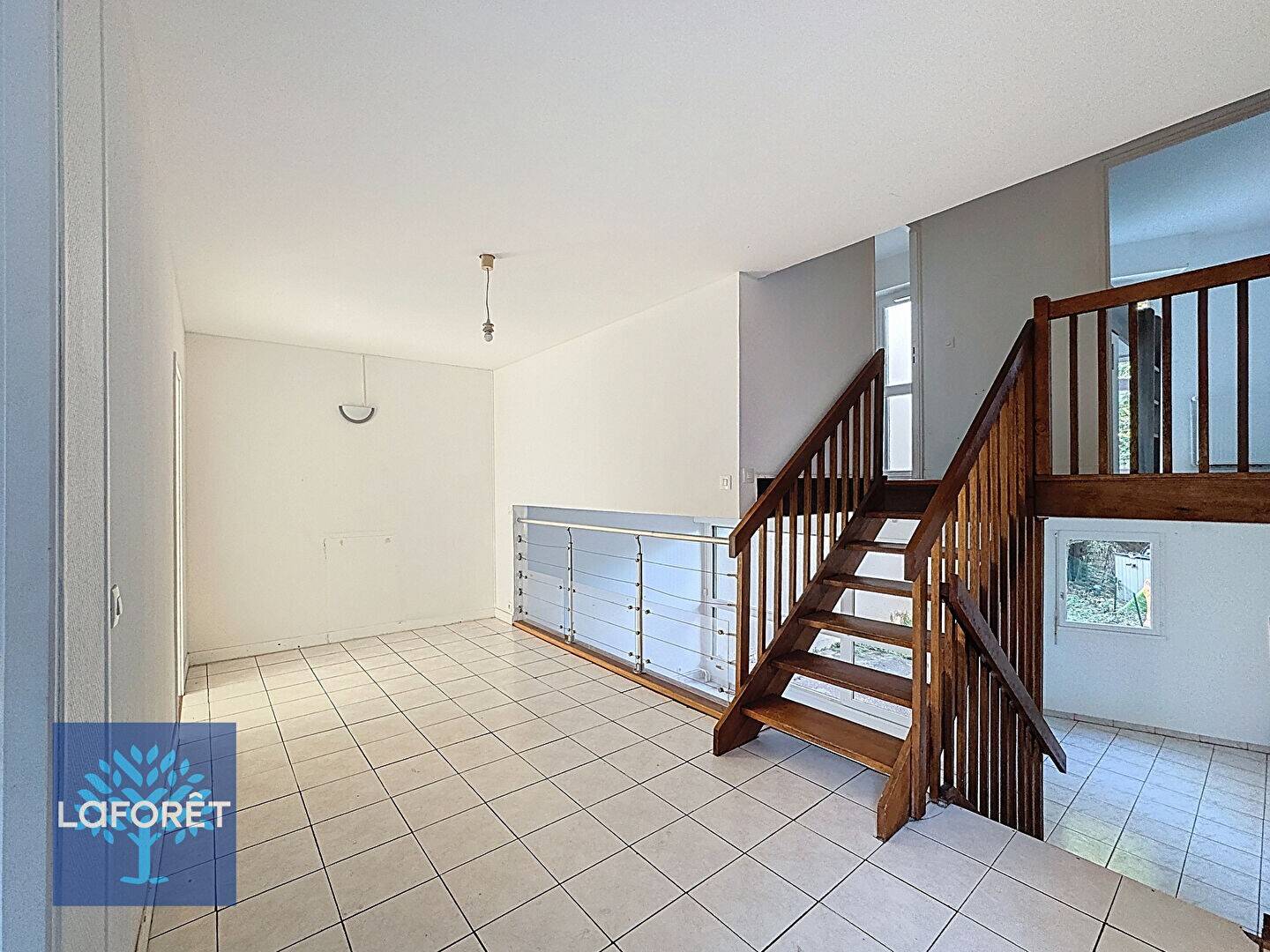 Maison à louer, 90m², COURCOURONNES