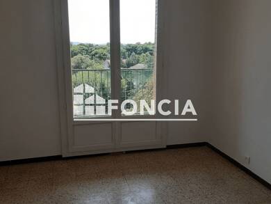 Appartement à louer 725 € 3 pièces 2 chambres 65,8 m² Étage 5/7 Synagogue-Bonaventure Avignon 84000