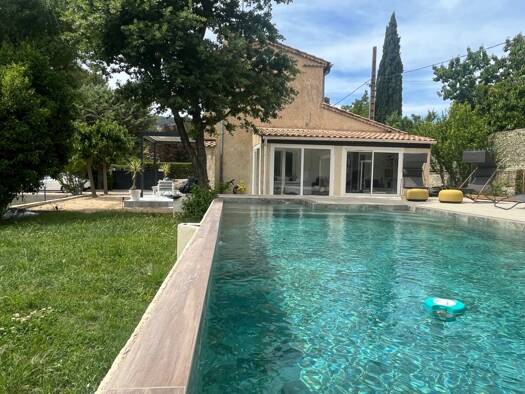 Villa à vendre 612 000 € 3 pièces 3 chambres 126,86 m² 1 000 m² de terrain Saint-Zacharie 83640